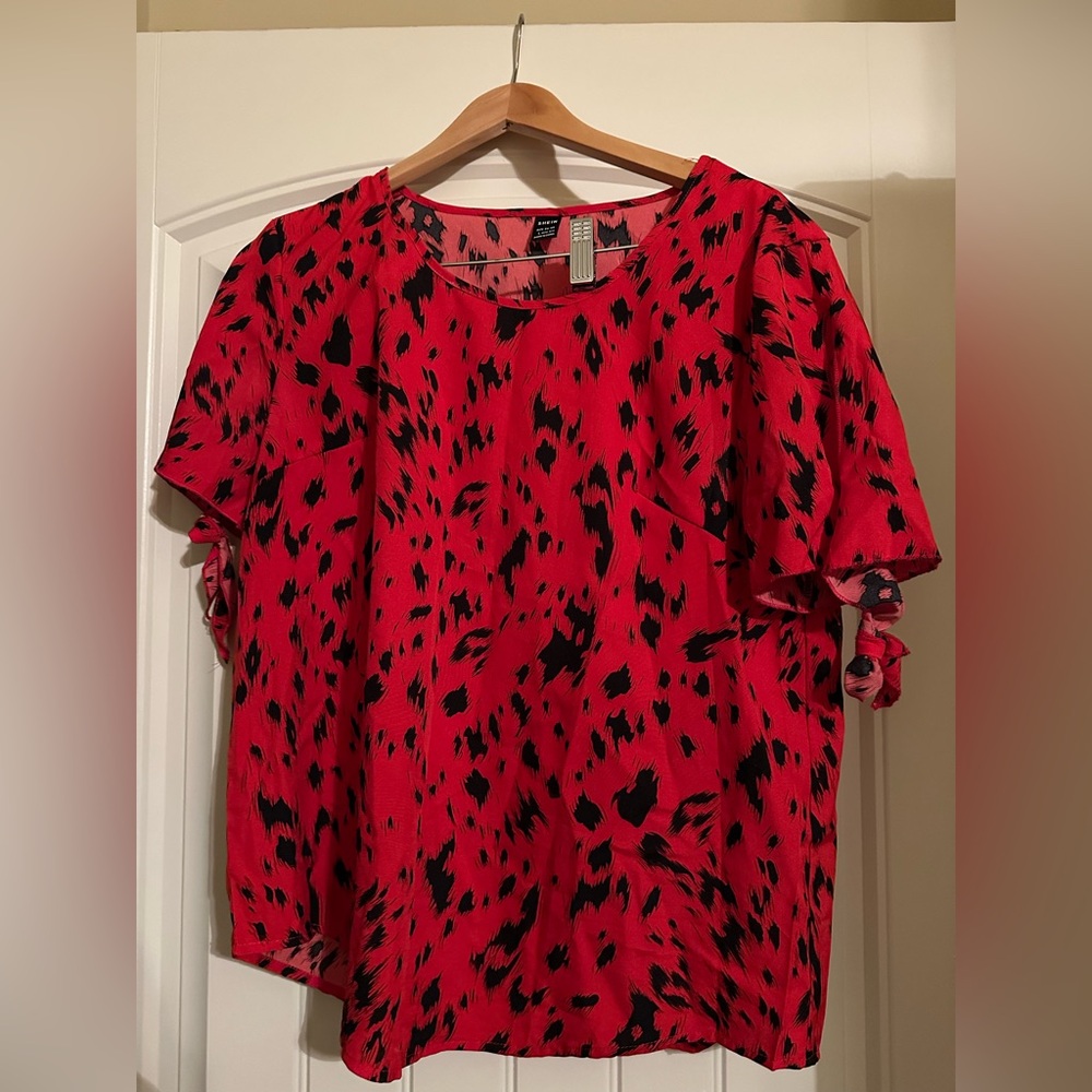 Red tops - Picture 3 of 4